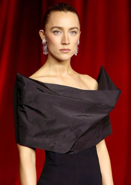 Saoirse Ronan photo