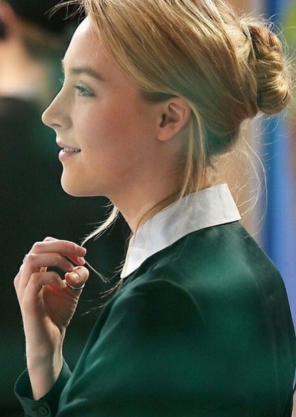 Saoirse Ronan photo