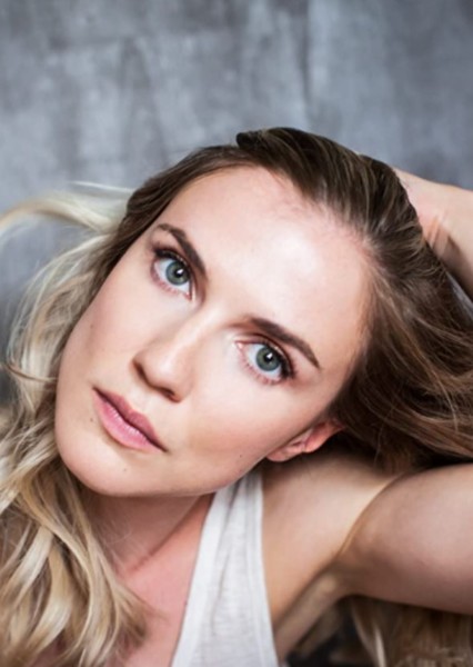 Sara Canning photo
