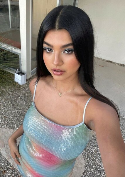 Sara Echeagaray photo