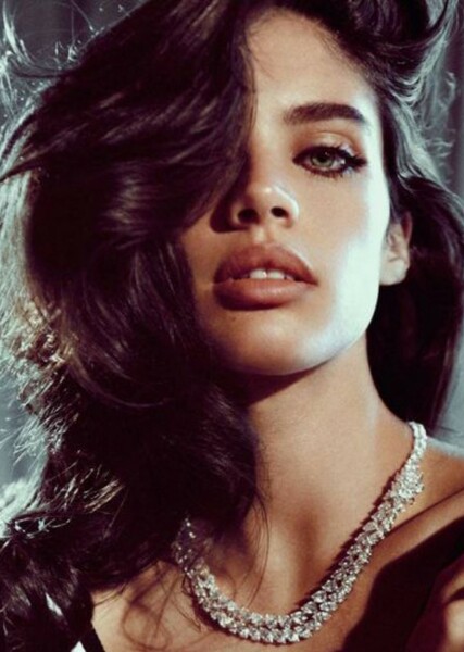 Sara Sampaio photo