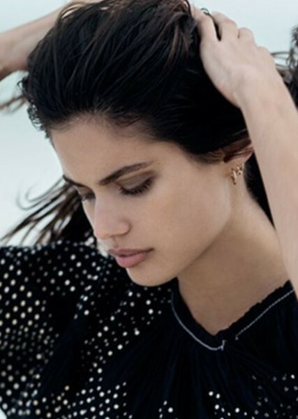 Sara Sampaio photo