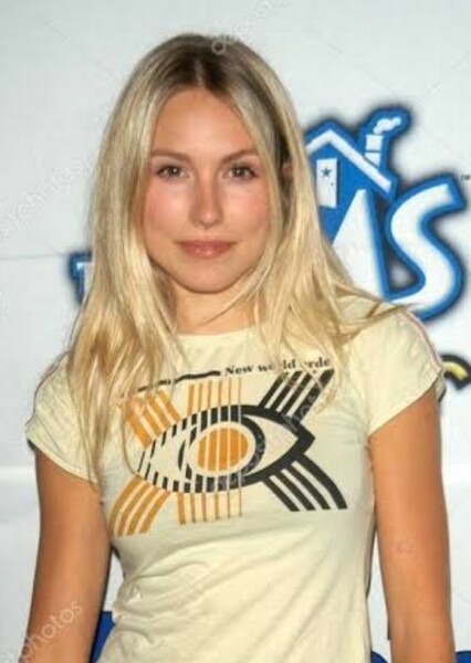Sarah Carter photo