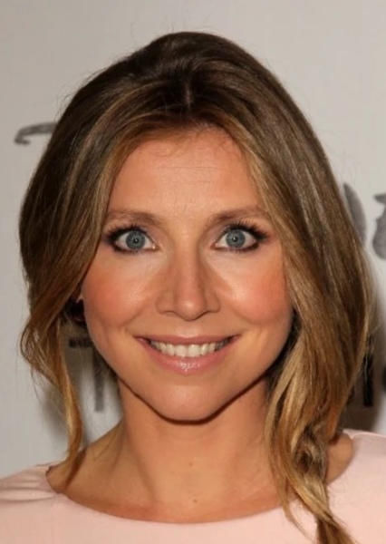 Sarah Chalke photo