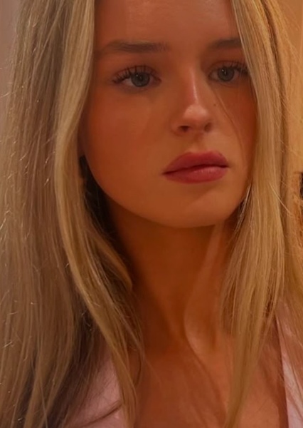 Sarah clear photo