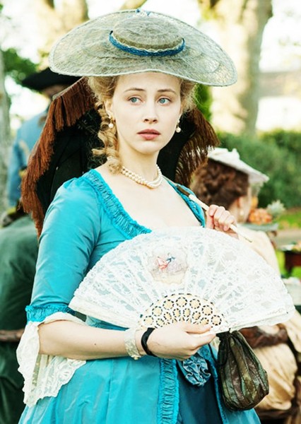 Sarah Gadon photo