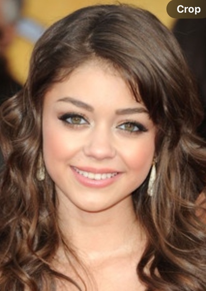 Sarah Hyland photo