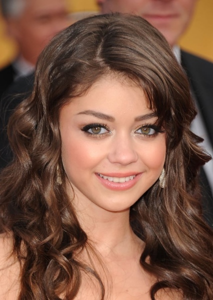 Sarah Hyland photo