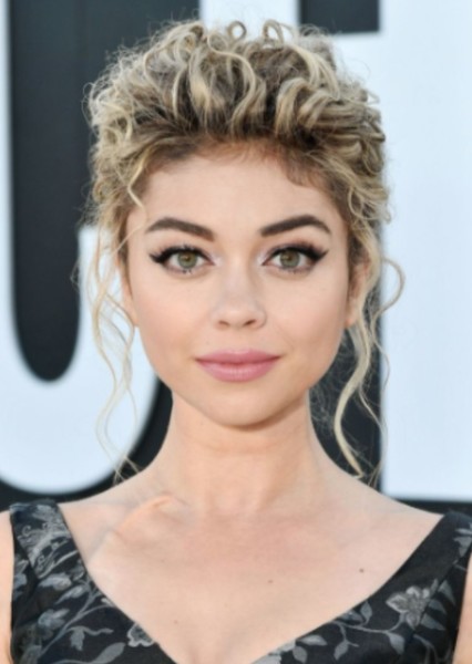 Sarah Hyland photo
