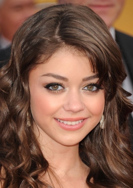 Sarah Hyland photo