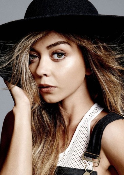 Sarah Hyland photo