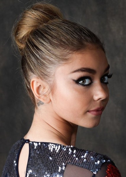 Sarah Hyland photo