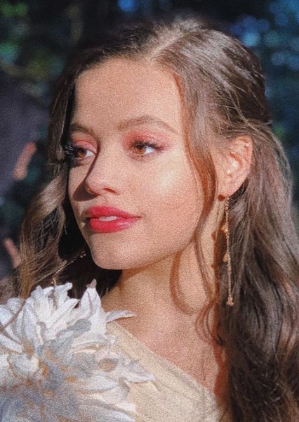Sarah Jeffery