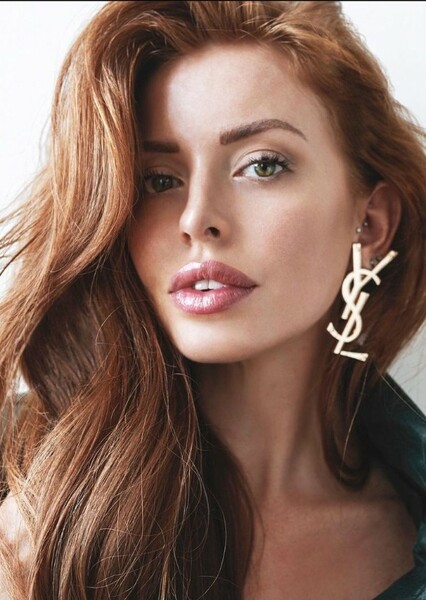 Sarah Johnson photo
