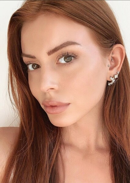 Sarah Johnson photo