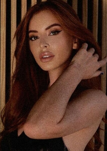Sarah Johnson photo