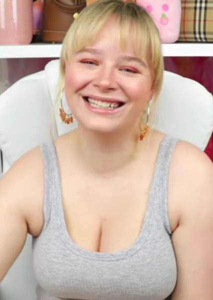 Sarah Kaynee photo