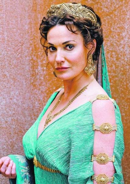 Sarah Parish photo