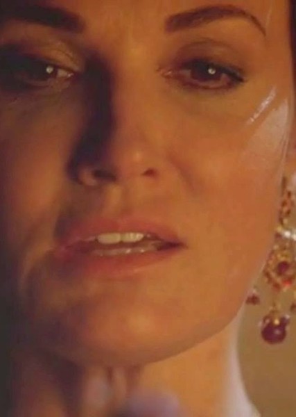 Sarah Parish photo