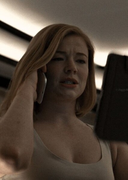 Sarah Snook photo