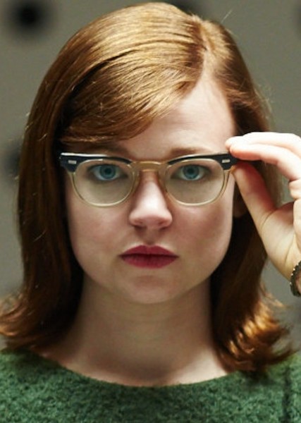 Sarah Snook photo