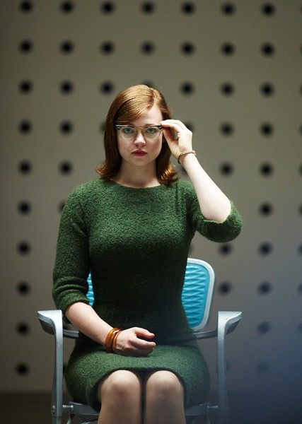Sarah Snook photo
