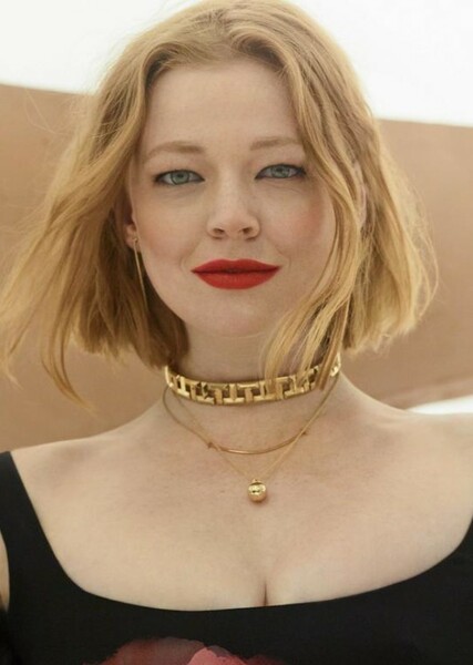 Sarah Snook photo
