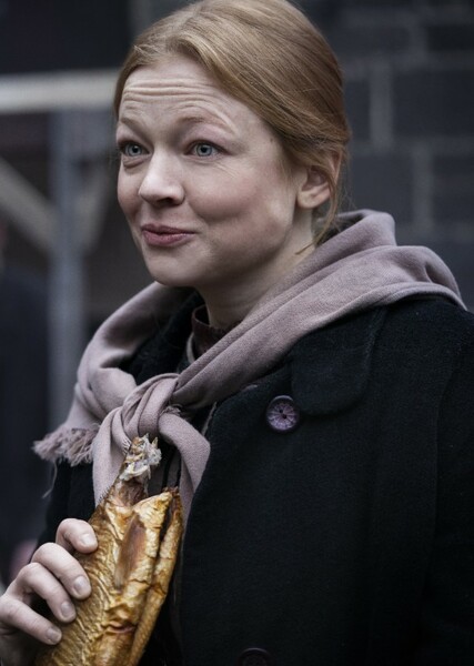 Sarah Snook photo