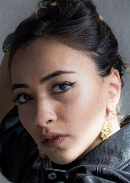 Sarah Taibah photo