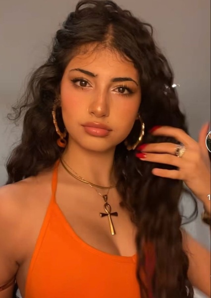 Sarahli Hadjih photo