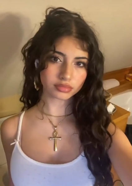 Sarahli Hadjih photo