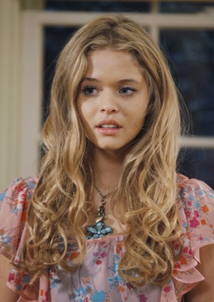 Sasha Pieterse photo