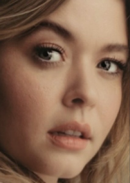 Sasha Pieterse photo