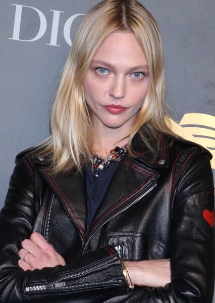 Sasha Pivovarova photo