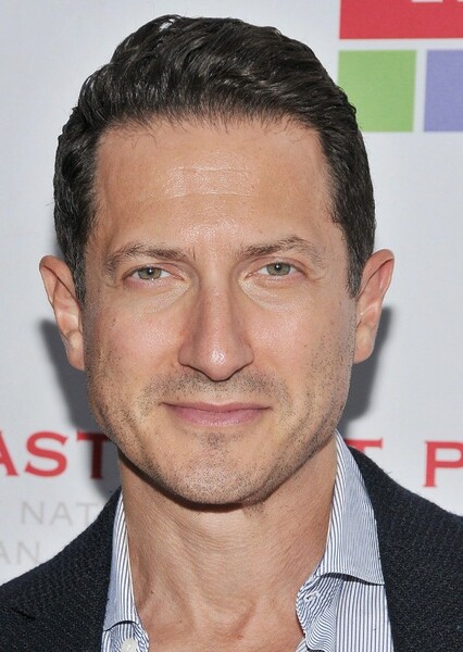 Sasha Roiz