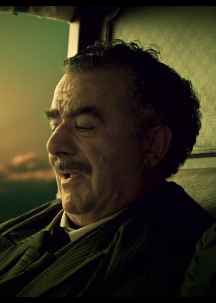 Saul Rubinek photo