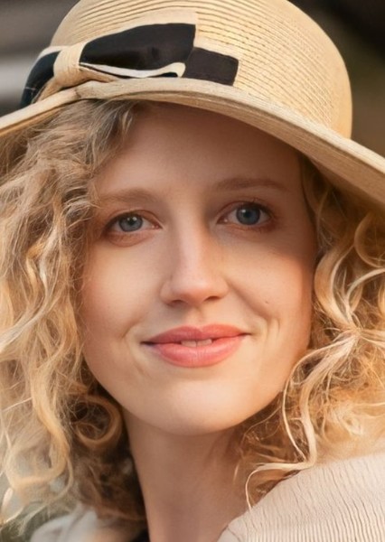 Savannah Brown photo