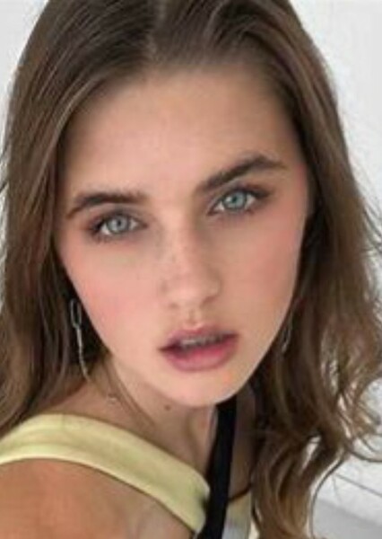 Savannah Clarke photo