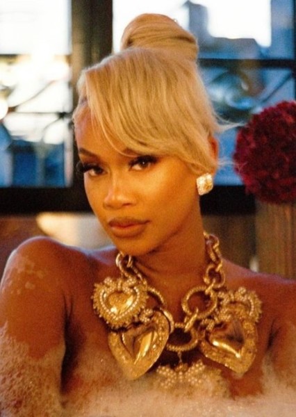 Saweetie photo