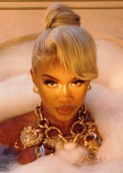 Saweetie photo
