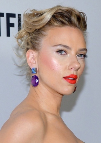 Scarlett Johansson photo