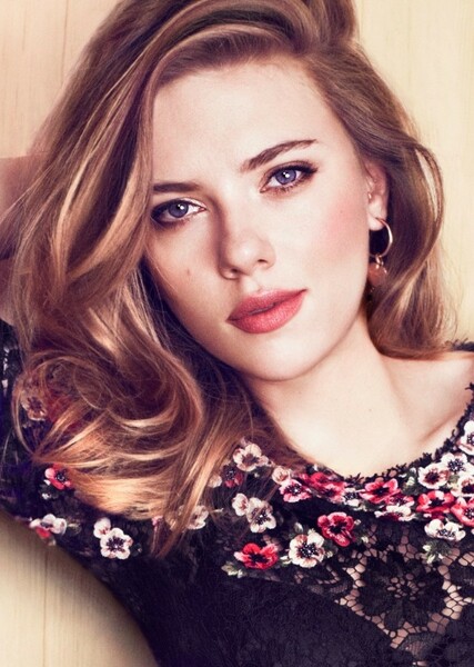 Scarlett Johansson photo