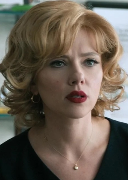 Scarlett Johansson photo