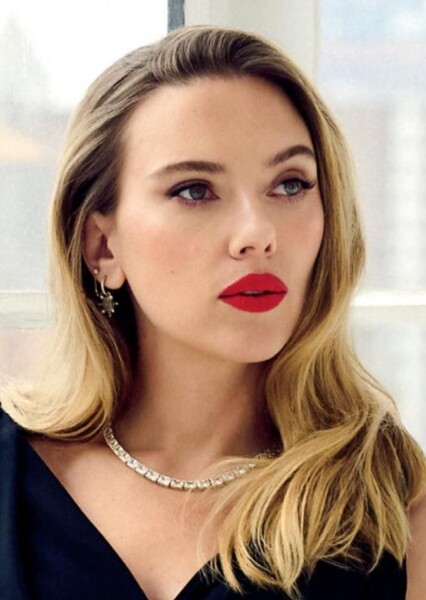 Scarlett Johansson photo