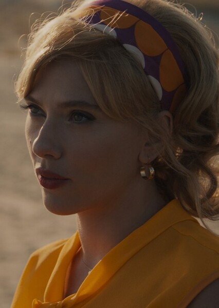 Scarlett Johansson photo