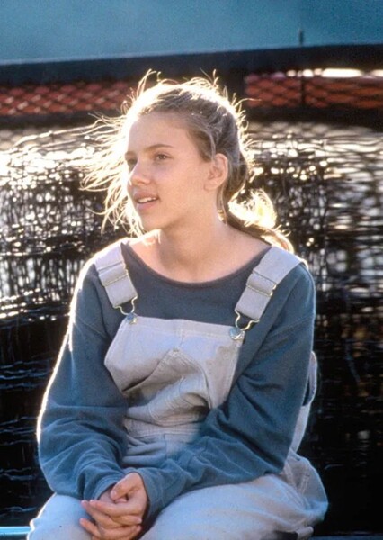 Scarlett Johansson photo