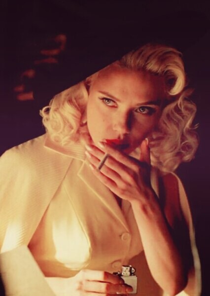 Scarlett Johansson photo