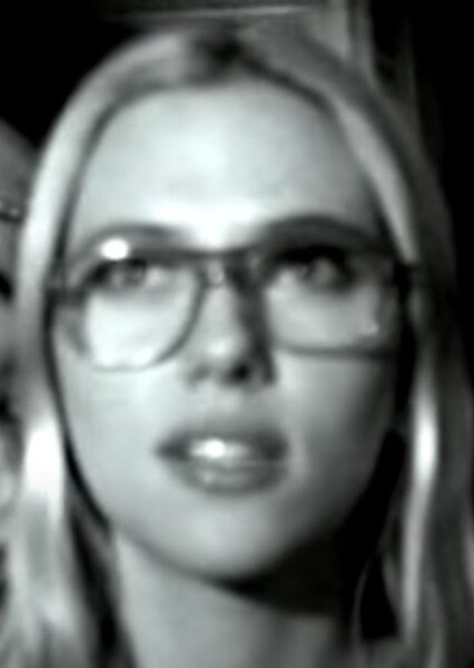 Scarlett Johansson photo