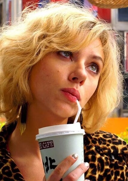 Scarlett Johansson photo