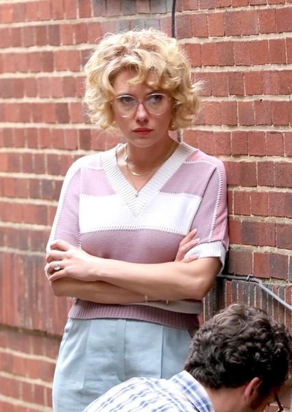 Scarlett Johansson photo
